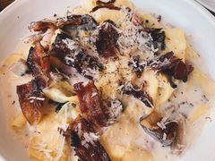 -ROAST coffee & eatery