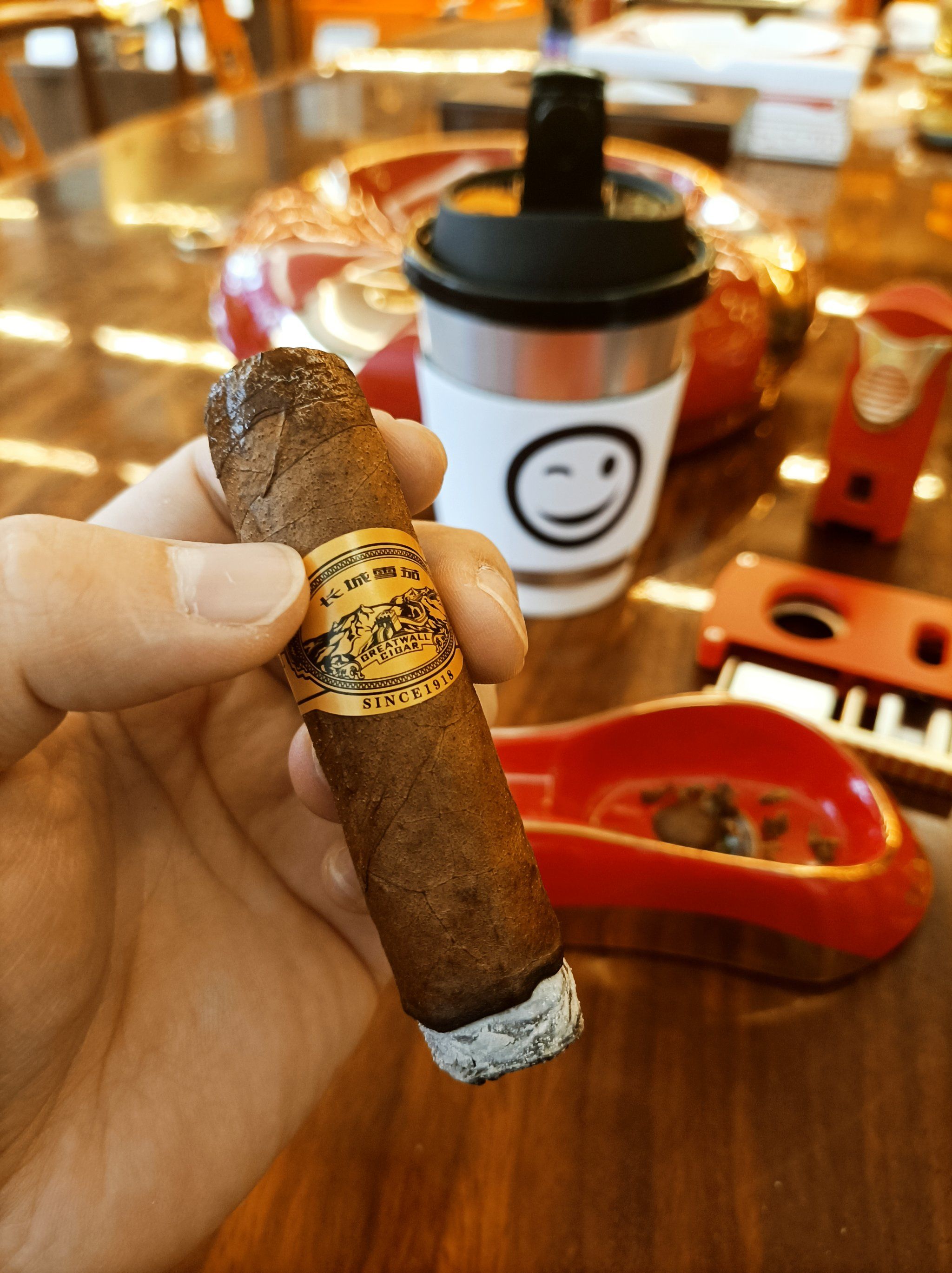 来份雪茄和咖啡放轻松一下