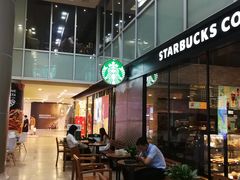 大堂-星巴克臻选(深圳皇庭广场分店)