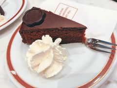 -Cafe Sacher(WIEN)