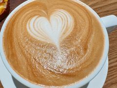 热拿铁-Pekaa啤咖食肆Coffee&Bistro