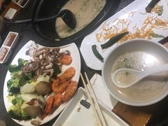 -马路边上·小海鲜烧烤(八一路店)