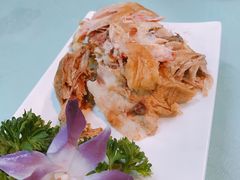 -红栌温泉山庄生态美食餐厅