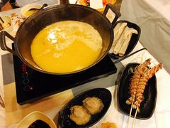 -鲜入围煮花胶鸡海鲜火锅