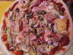 -城市大道红炉披萨烘焙坊