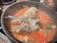酸汤鱼-毛辣果·酸