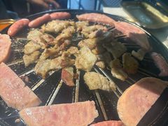 -胡悦里韩式烤肉(芝罘万达广场店)
