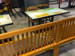 -豪享来中西餐厅(延安东路店)