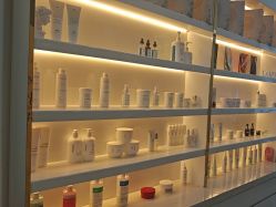 -柒朵科技美肤中心