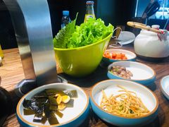 -明洞阿姨·韩式酱蟹烤肉·创意料理(三元桥店)