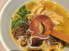 老鸡野生菌米线-云味馆·云南菜·云南米线(景田店)