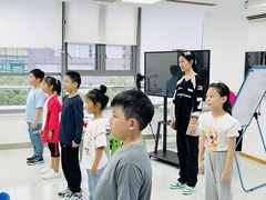 -蓝话筒·少儿成人演讲口才·主持朗诵·戏剧表演(大华第一坊店)