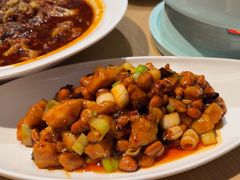 -渝信川菜 · 川味家常菜(财富购物中心店)