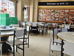 -覃记海鲜美食餐厅