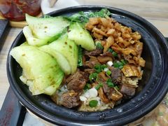 五香牛腩煲仔饭-万煲旺·香港老传承煲仔饭·猪杂汤(客村店)