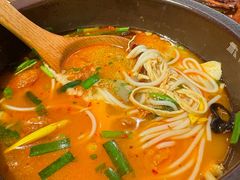 -良米山·云南野生菌过桥米线(上海首店)