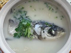 -天乐农家鱼头王(天目湖店)