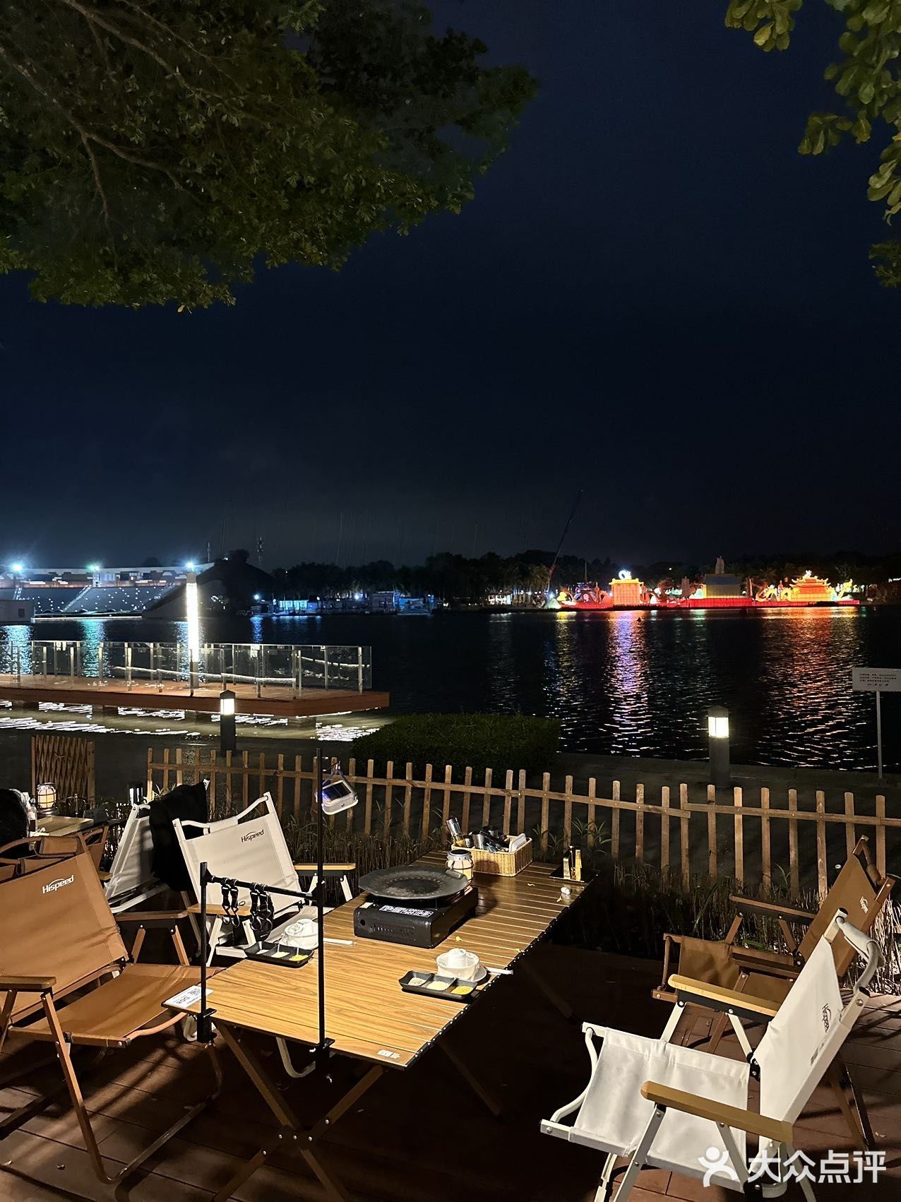 打卡深圳zui美的湖边烟花环境地🏕️