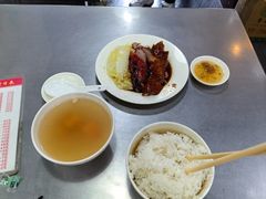 -华香鹅快餐店