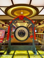 店面风格富丽堂皇-中国黄金(北京旗舰店)