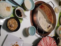-洪氏嗨捞·猪肚鸡火锅(阳光天地店)