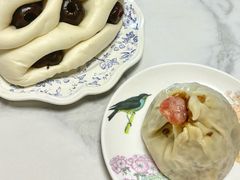 -白玉兰食品甜凤店(合生汇店)