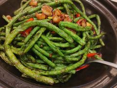 -万龙洲海鲜(大兴绿地缤纷城店)