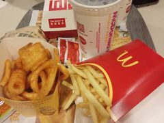 -麦当劳(轻轨曹杨路店)