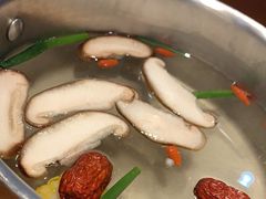-呷哺呷哺(常营华联店)