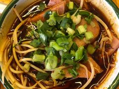 -拈签一笑黄牛肉辣卤串串