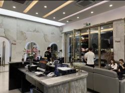 -苏奇发型·烫发染发