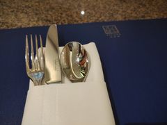 -怡咖啡海鲜自助餐厅(浦东香格里拉店)