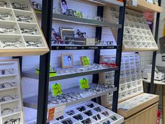 -诺柯视眼镜-蔡司依视路官方工厂店(淞南一店)