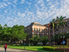 -广东外语外贸大学(白云山校区)