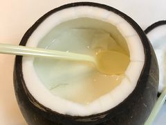 -志龙皇冠吃货椰子铺