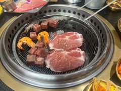 -何发发和牛烧肉·鳗鱼榴莲放题自助(乐峰广场店)