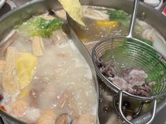 牛骨清汤锅-左庭右院鲜牛肉火锅(环球港店)
