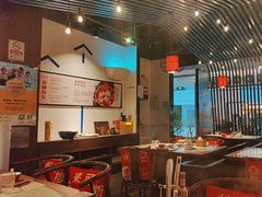 -尚尚仙·酸汤猪手·猪肚鸡火锅(华联万柳购物中心店)