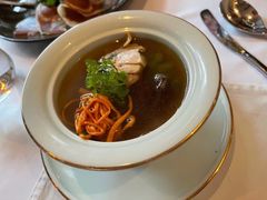 牛尾清汤佐黑松露饺子-蝶舍·MAISON PAPILLON