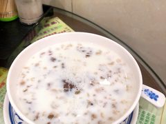 鲜奶莲子桃胶-顺记冰室(宝华路店)