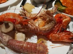 -领鲜活海鲜榴莲自助火锅(东门店)