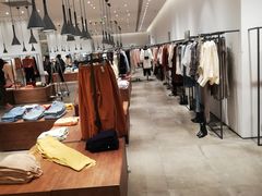 -URBAN REVIVO(西安Momopark店)