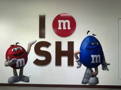 -m豆巧克力世界(上海世茂广场店)