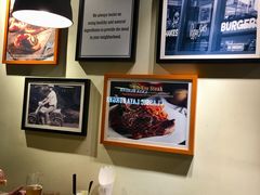 墙面-拉亚汉堡经典餐厅(商城路店)