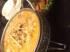 -河畔春天时尚餐厅