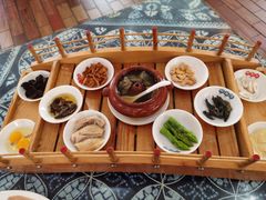-桥香园过桥米线(国贸店)