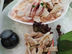 -洪氏嗨捞·广东猪肚鸡·椰子鸡火锅(西咸万象城店)