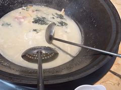 -陈大锅·岳阳鱼馆·地道岳阳菜(美食街店)