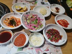 餐前小菜-本家韩国烤肉(青岛万象城店)
