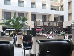 -朗丽兹自助餐厅